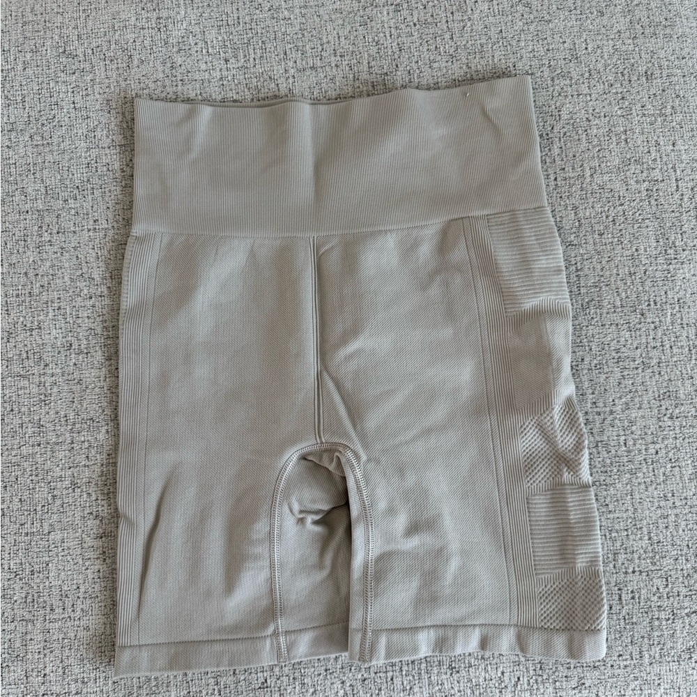 DSG Women's High-Waisted Tan Bike Shorts